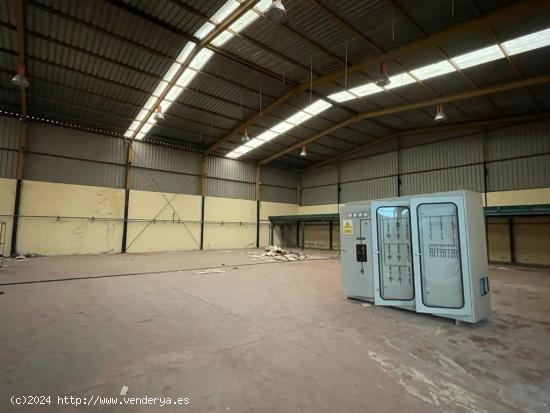 VENTA NAVE INDUSTRIAL EN TORAL DE LOS VADOS - LEON