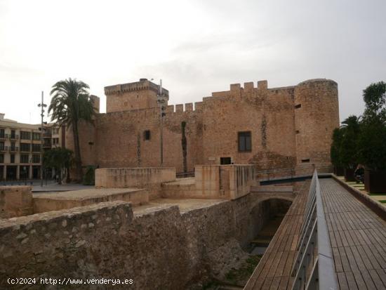 2 SOLARES JUNTOS EN PLENO CENTRO - ALICANTE