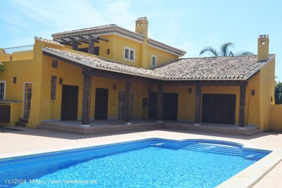  VENTA - VILLA - CUEVAS DEL ALMANZORA -  4 DORMITORIOS + 5 BAÑOS - 350 M2 - 1000 M2 PARCELA - ALMERI 