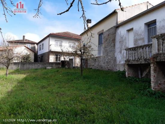 ANTIGUA CASONA DE PIEDRA CON JARDÍN PARA REFORMAR EN FERREIROS. - ORENSE