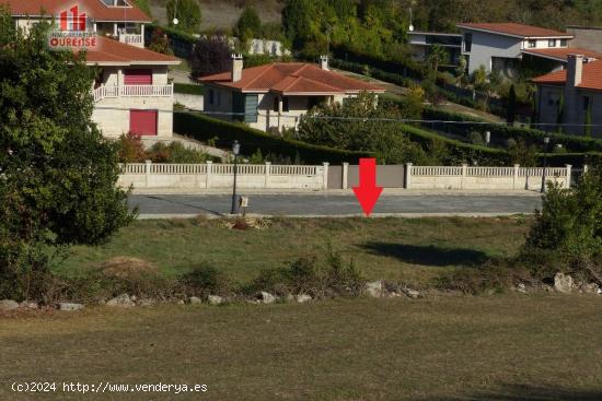 SOLAR EDIFICABLE EN A LAMELA (PEREIRO DE AGUIAR - OURENSE) - ORENSE