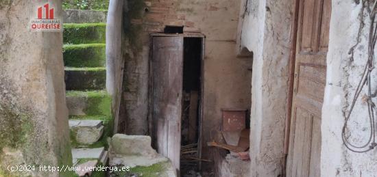 CASA CON TERRENO EN EL CASCO URBANO DE OURENSE. - ORENSE