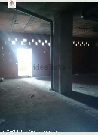 VENTA DE LOCAL COMERCIAL EN BRUTO EN EL QUIÑÓN EN FASE II - TOLEDO