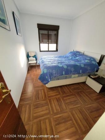 TORREVIEJA 2HABS, PISCINA Y GRAN SOLARIUM PRIVADO 104.900€ - ALICANTE