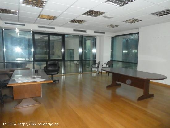 LOCAL COMERCIAL EN ALQUILER. PRECIO NEGOCIABLE! - MADRID