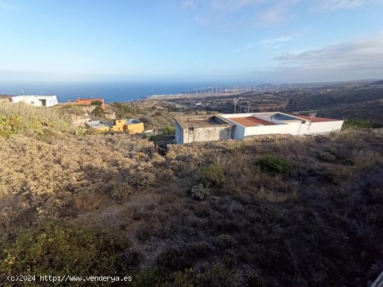 TERRENO EDIFICABLE EN FASNIA, TENERIFE - SANTA CRUZ DE TENERIFE