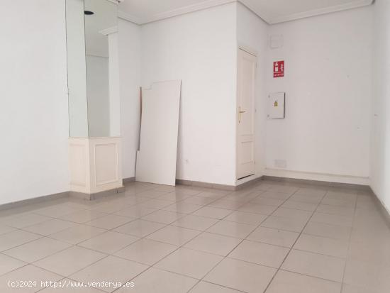 LOCAL COMERCIAL JUNTO A PLAZA CIRCULAR - MURCIA