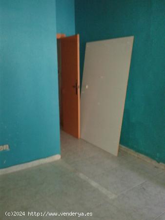 SE ALQUILA LOCAL COMERCIAL VISTALEGRE. - MURCIA