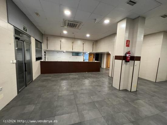 LOCAL COMERCIAL EN BARRIO DEL CARMEN - MURCIA