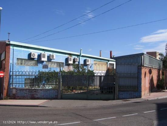 NAVE INDUSTRIAL EN EL BARRIO LAS FLORES - VALLADOLID