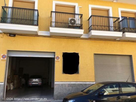 plaza de garaje super amplia ideal para 4 coches y sobra espacio. - ALICANTE