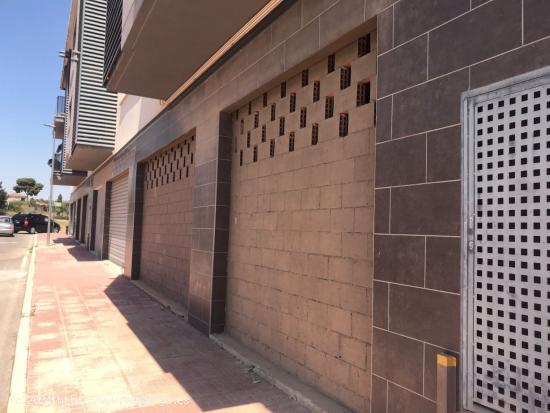 Local comercial en Monovar - ALICANTE