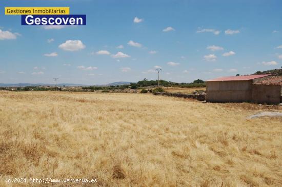 VENTA FINCA RÚSTICA CON EDIFICACIONES - CACERES