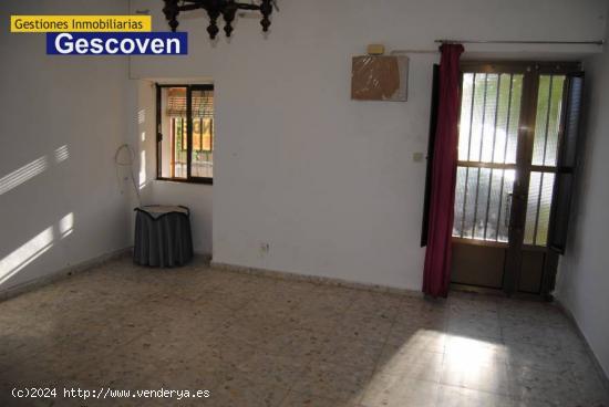 VIVIENDA PLANTA BAJA CON PATIO Y GARAJE - CACERES