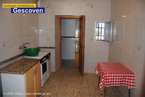 VIVIENDA PLANTA BAJA CON PATIO Y GARAJE - CACERES