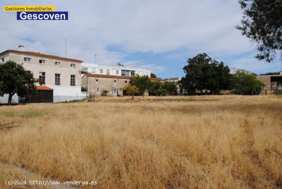 VENTA TERRENO URBANO - CACERES