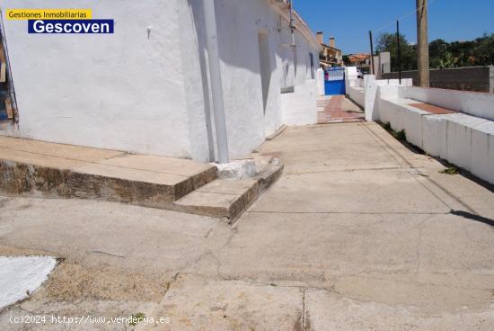 ECONÓMICA CASA PLANTA BAJA CON TERRENO - CACERES