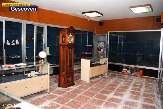 VENTA LOCAL COMERCIAL CENTRICO - CACERES