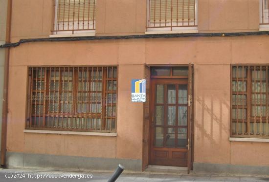 LOCAL COMERCIAL EN VENTA O ALQUILER CON POSIBILIDAD DE VIVIENDA EN PLENO CENTRO DE ZAMORA. - ZAMORA