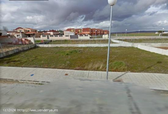 SOLAR URBANO EN MORALEJA DEL VINO - ZAMORA