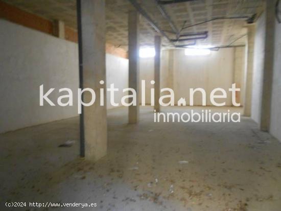 Local comercial en alquiler Ontinyent zona Llombo - VALENCIA