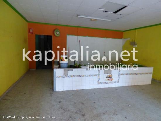 Local en venta en Avd Daniel Gil de Ontinyent. - VALENCIA