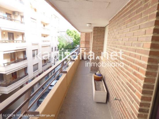 Piso a la venta situado junto al parque  Mestre Ferrero de Ontinyent - VALENCIA