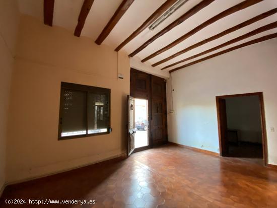 Gran casa a la venta en Ontinyent de los años 30 - VALENCIA