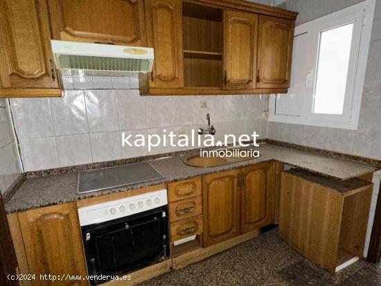 Piso a la venta en L´Olleria (Valencia) - VALENCIA