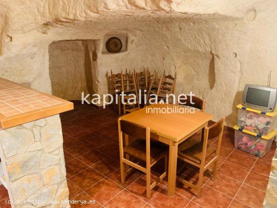 Casa a la venta en Bocairent. - VALENCIA