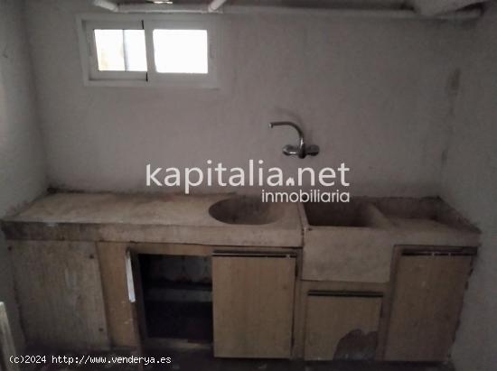 Casa a la venta en Ontinyent, zona La Canterería. - VALENCIA