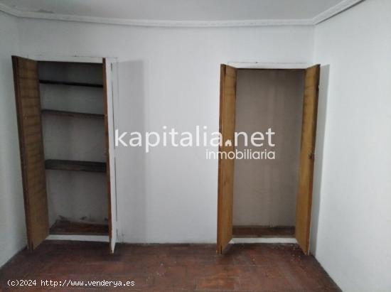 Casa a la venta en Ontinyent, zona La Canterería. - VALENCIA