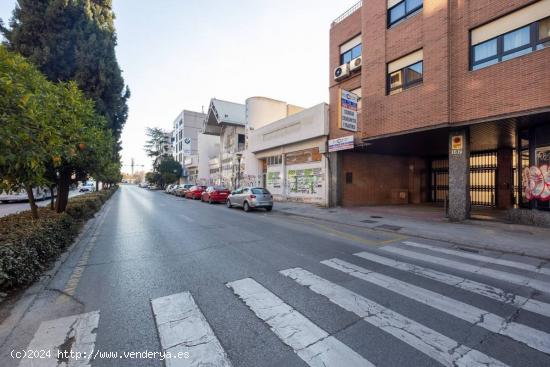 VENTA PLAZA DE APARCAMIENTO EN CAMINO DE RONDA - GRANADA