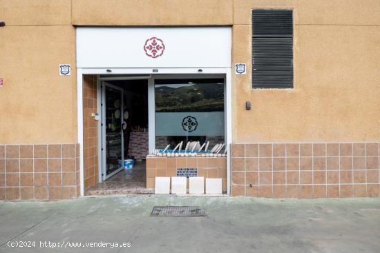 Local junto a la avenida principal de Cenes de la Vega - GRANADA