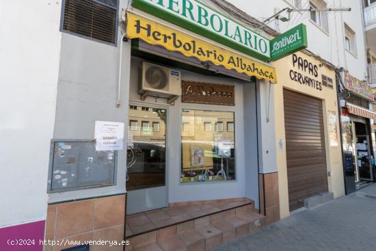  En venta Local comercial en la Avenida de Cervantes - GRANADA 