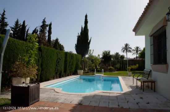 Villa independiente en Milla de Oro Marbella - MALAGA