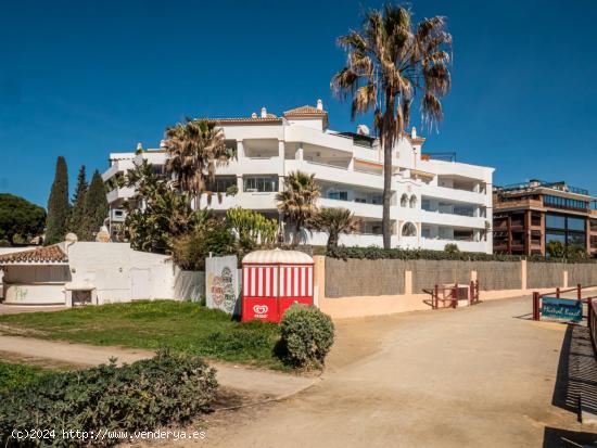 APARTAMENTO EN PRIMERA LINEA DE PLAYA Y CON ACCESO DIRECTO AL MAR - MALAGA