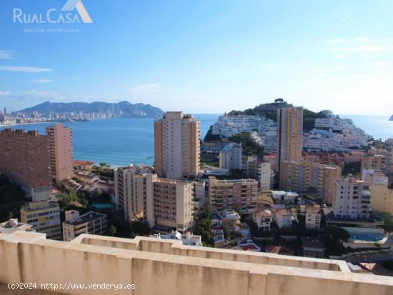 VENTA ATICO CON IMPRESIONANTES VISTAS AL MAR - ALICANTE