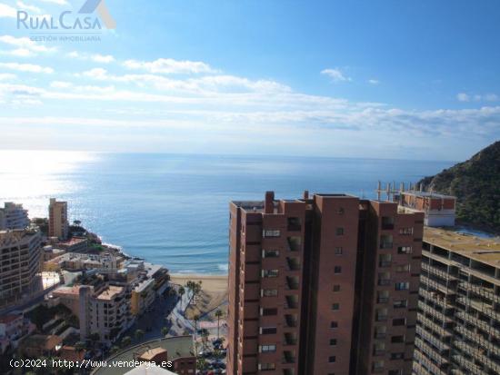 VENTA ATICO CON IMPRESIONANTES VISTAS AL MAR - ALICANTE