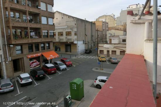 Piso de 4 dormitorios, gran terraza, muy céntrico, situación inmejorable - TARRAGONA