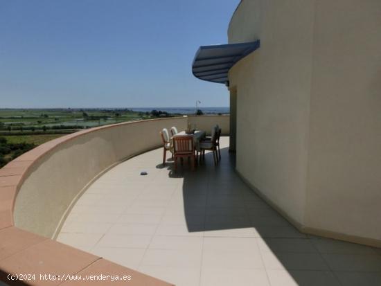 Ático de 2 dormitorios, cocina equipada. Bomba de calor. Exterior. VISTAS ESPECTACULARES A LA BAHÍ