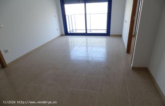 Apartamento de 47 m2 con 2 dormitorios y parking - TARRAGONA