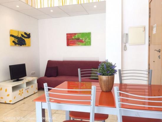 Casa en 2 apartamentos de 48 m2 cada uno. - TARRAGONA