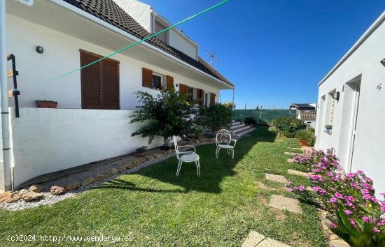 CHALET IDEAL, CON JARDIN.  ZONA RESIDENCIAL. A 3 KM DEL MAR - TARRAGONA