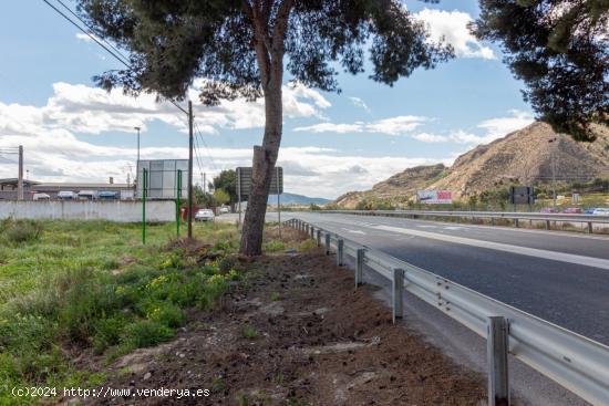 TERRENO DE 13.950 M2 EN ORIHUELA - ZONA POLÍGONO PUENTE ALTO - ALICANTE