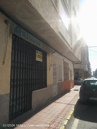  Venta de Local Comercial, Colegio Cuba, calle zoa - ALICANTE 