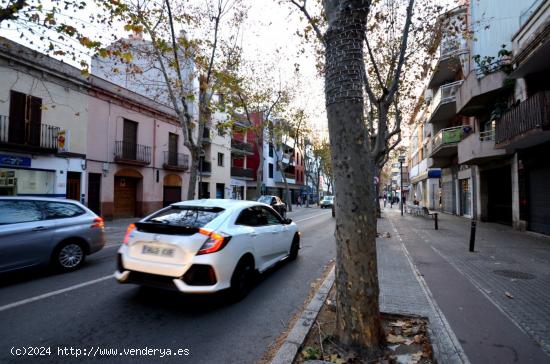 Local comercial en alquiler - BARCELONA