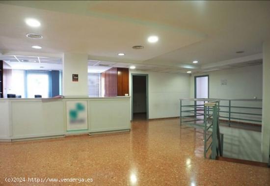 Local comercial con 2 alturas - ALICANTE