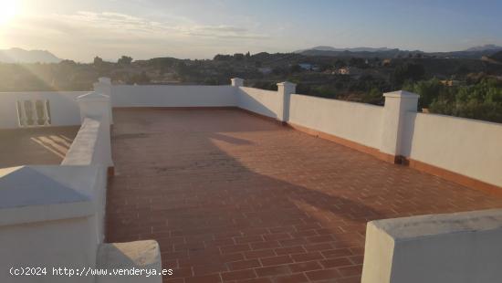 CASA-TERRENO URBANO EN  EL MORALET  - ALICANTE