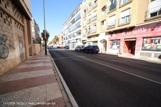 Local comercial de 190 metros, Roquetas de Mar - ALMERIA